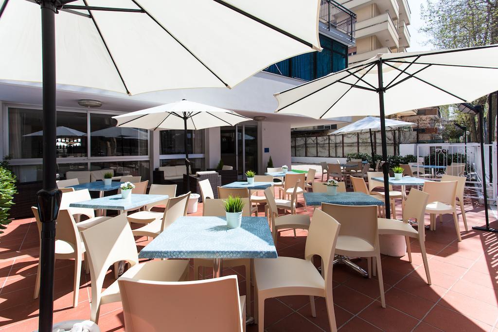 Hotel Mario Cesenatico Exterior foto